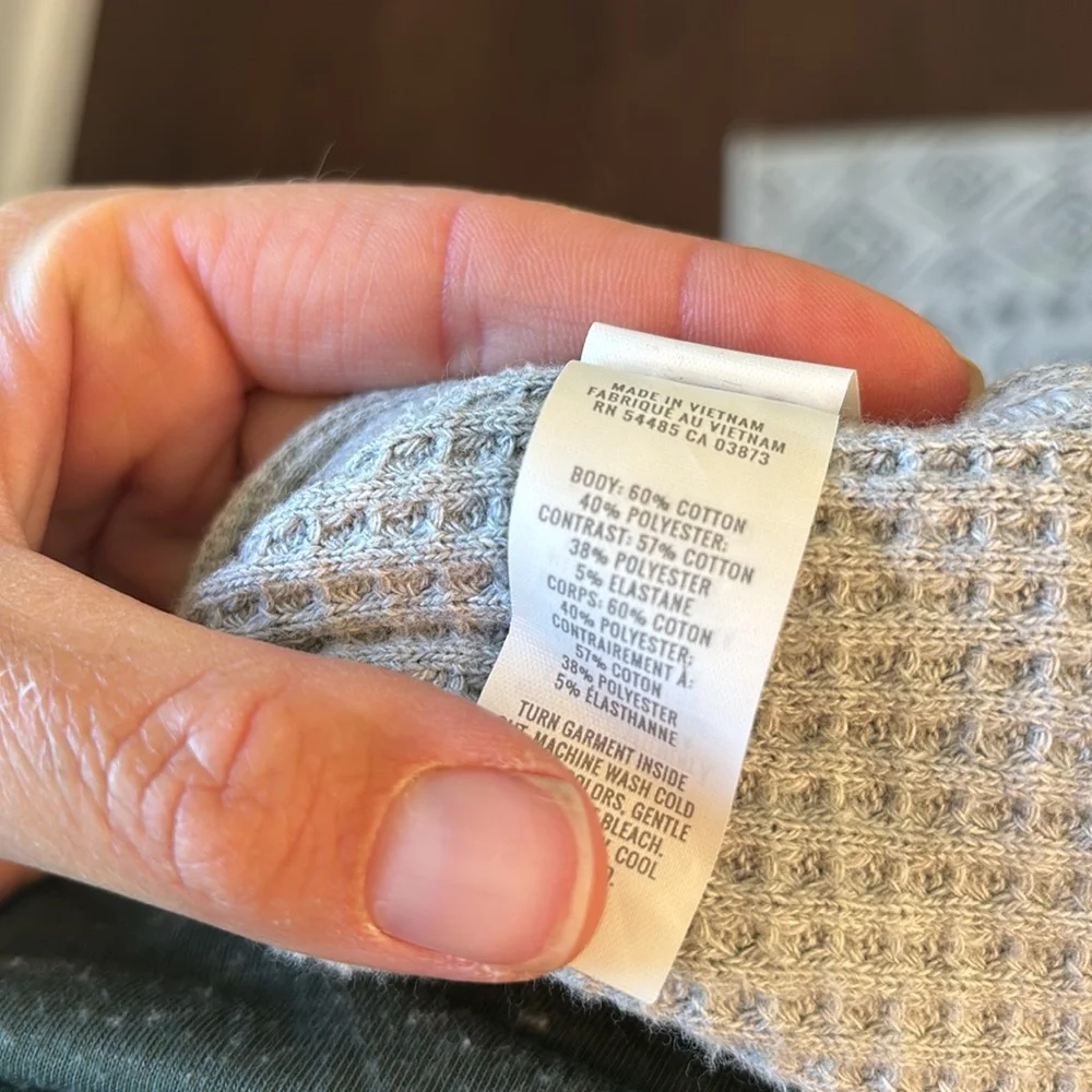 Aerie Grey Oversized Waffle Knit Button Up Size Medium - Picture 3 of 9